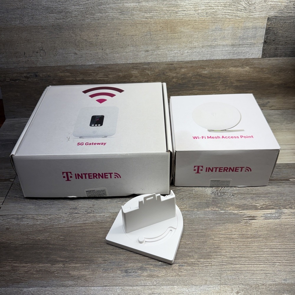 T-Mobile 5G Gateway TMO-G4AR & Wi-Fi Mesh Access Point - Picture 16 of 16